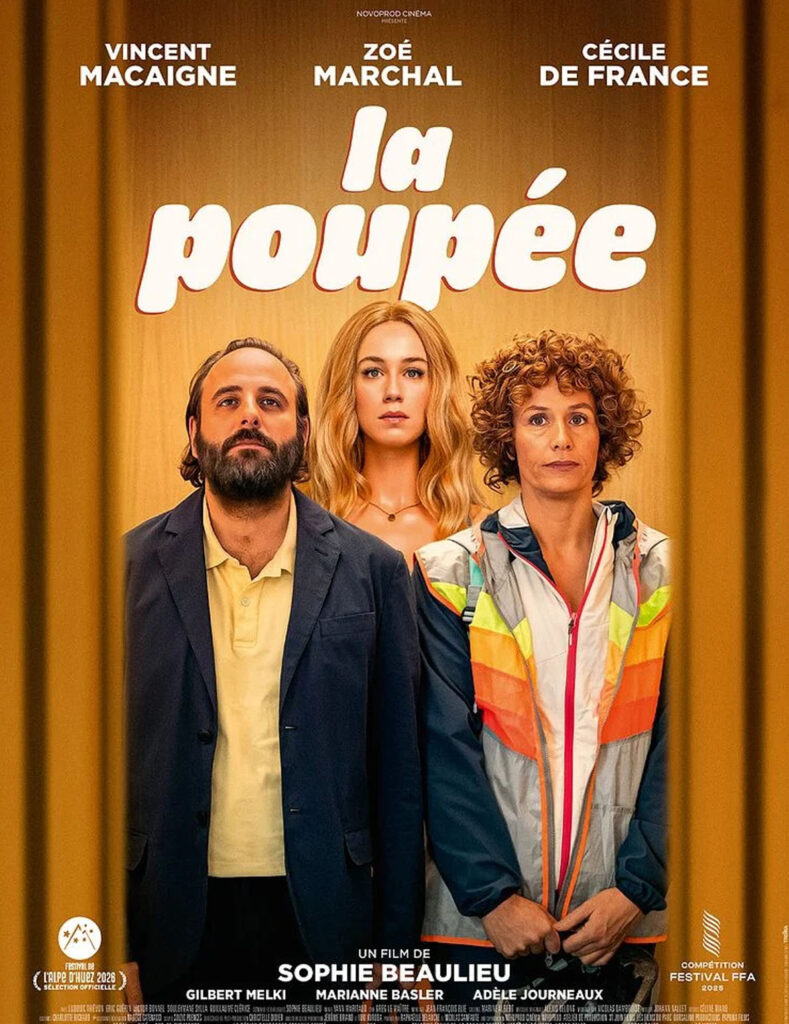 LA POUPÉE copie